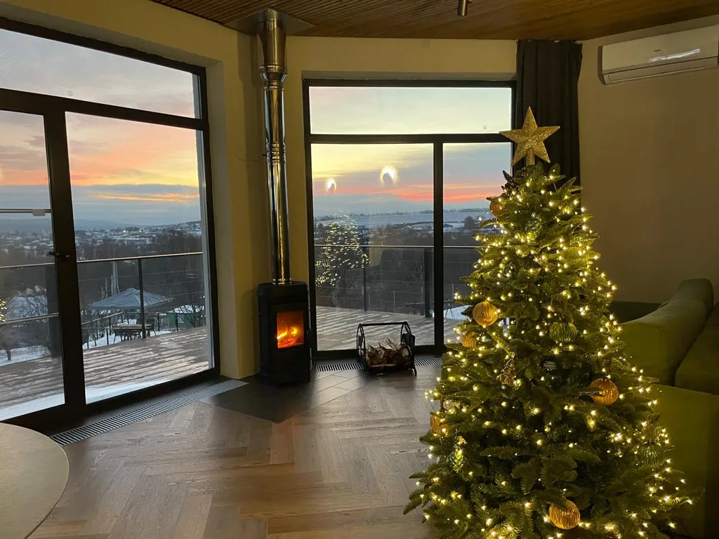 Панорамный дом с террасой