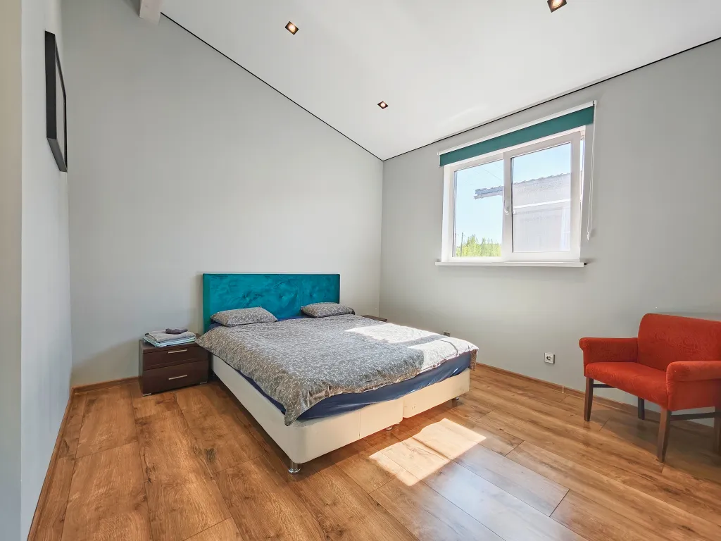 Коттедж Коттедж рядом с Красным озером — Светлое