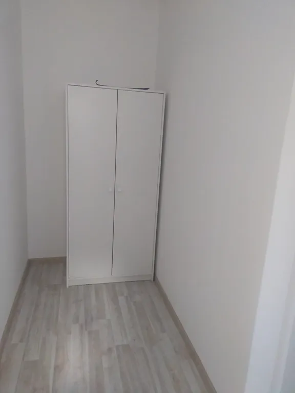 Студия с видом на пруд