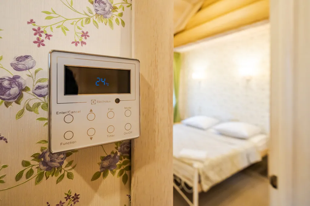 Уютные апартаменты 80 м² c 3-мя спальнями и камином в деревянном доме