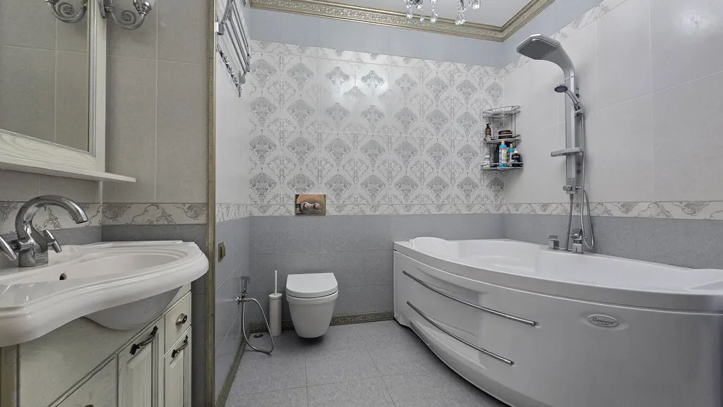 Роскошная двухуровневая квартира на верхнем этаже с видом на закаты