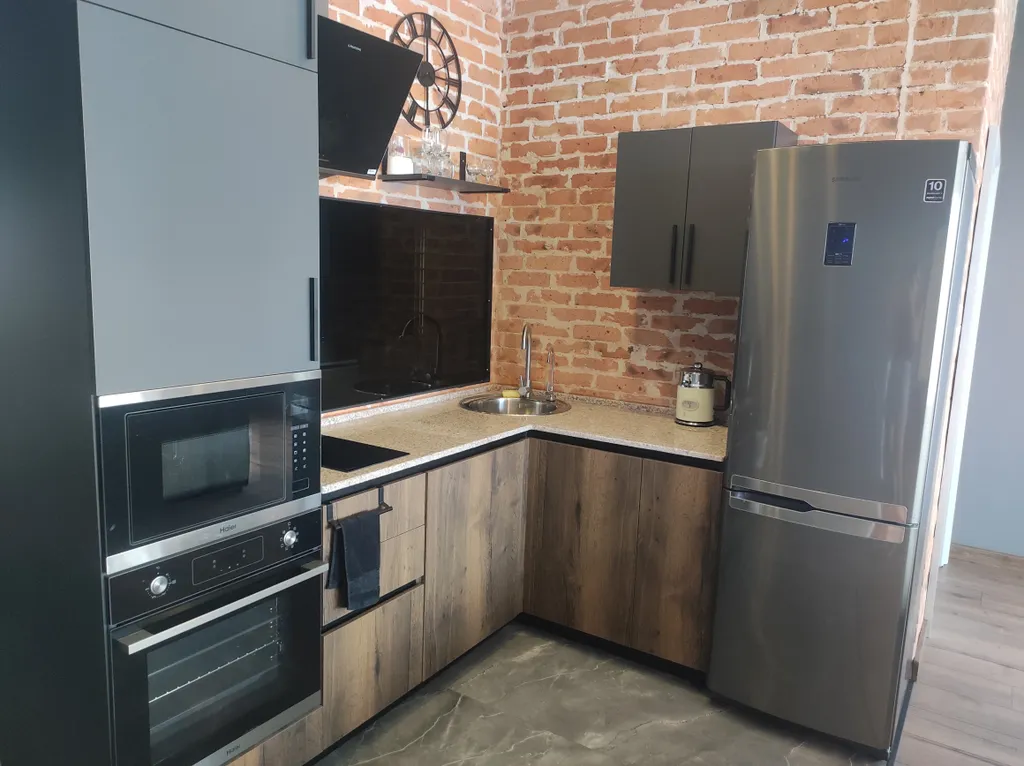 Апартаменты с видом на море, в элитном небоскрёбе, в центре города