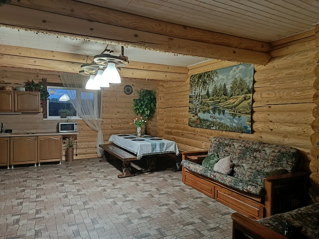 Дом с сауной, теплой купелью и аэрохоккеем на берегу водохранилища