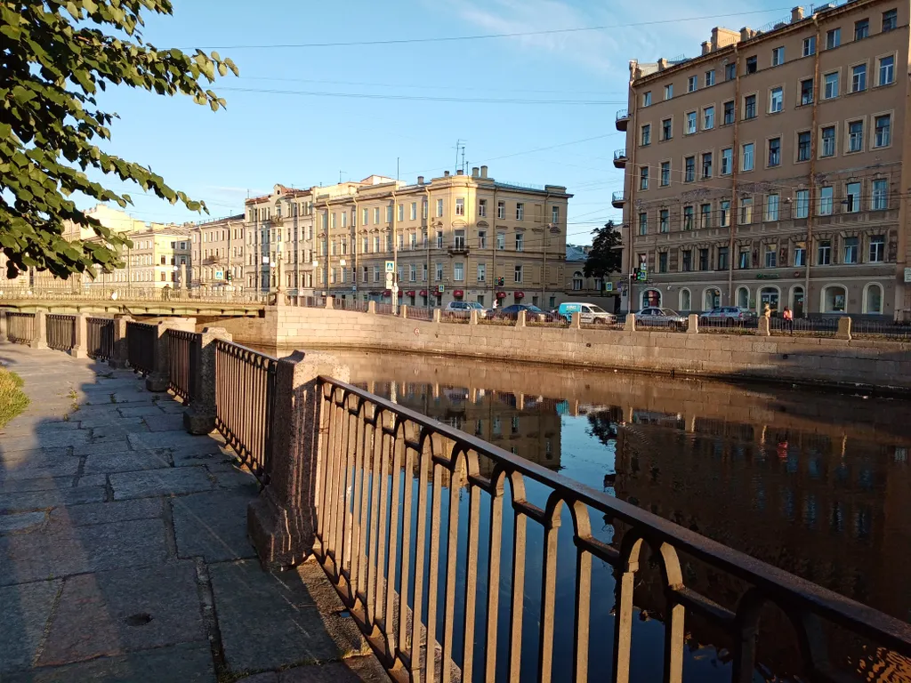 Двухкомнатная квартира в историческом центре Петербурга