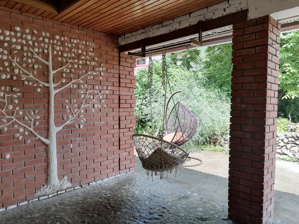 Дом Орешек на берегу Катуни