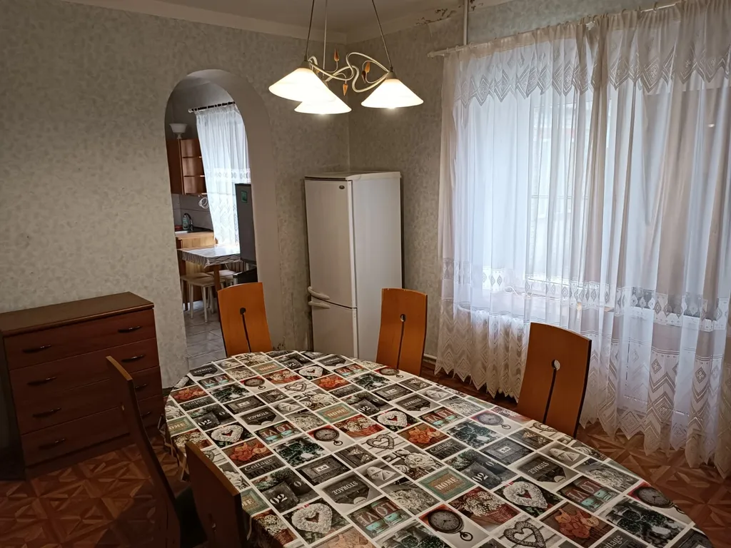 4-комнатный Дом