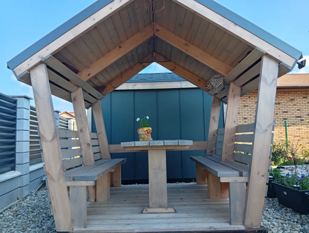 Дом с тёплым 30+ бассейном и сауной в 20 минутах от шикарного пляжа