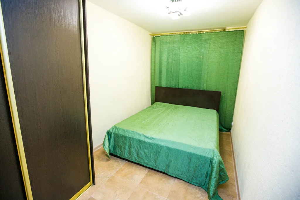 Квартира в центре города,  в пешей доступности жд вокзал,  жд колледж,