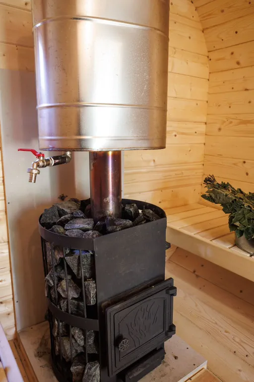 Дом Мая у озера с баней на дровах