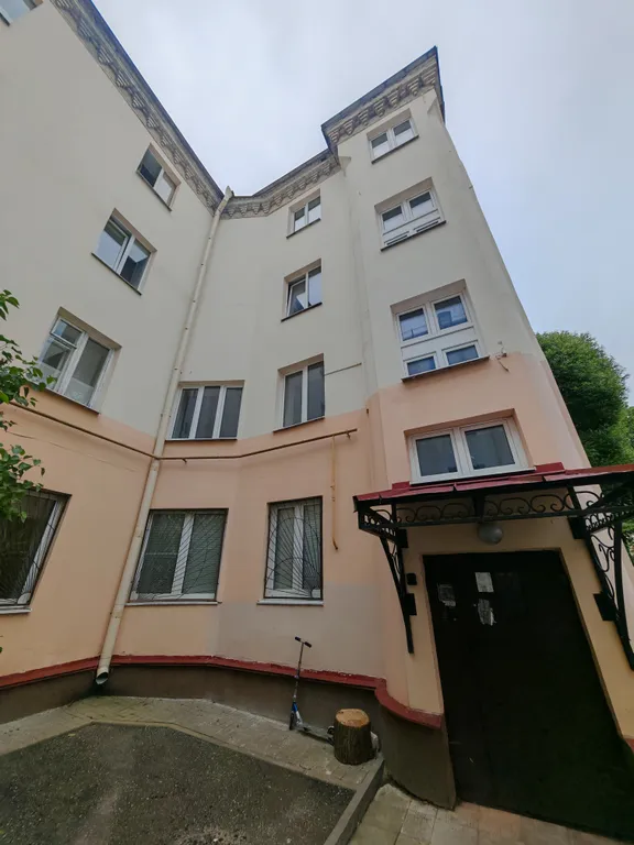 Уникальная квартира с камином в историческом центре города