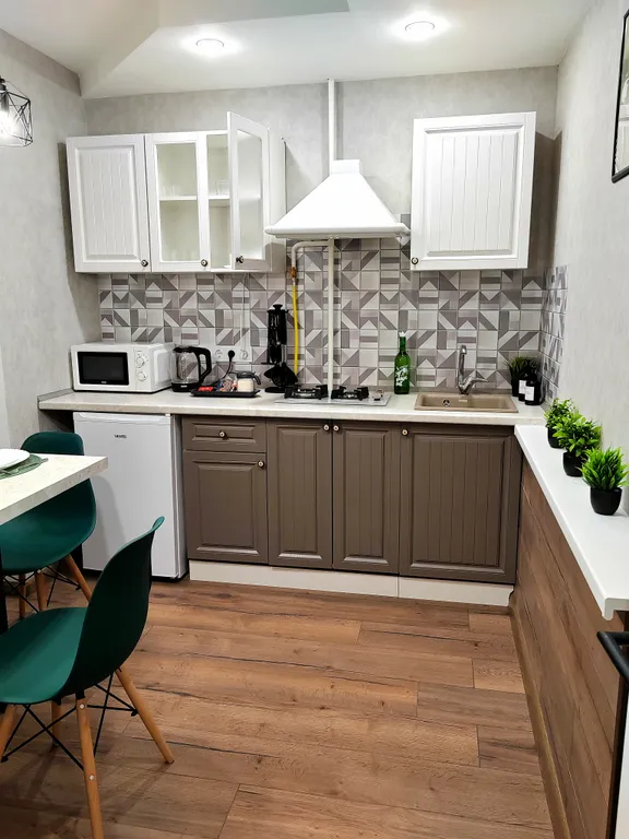 Стильная квартира с дизайнерским ремонтом курортный стиль в центре