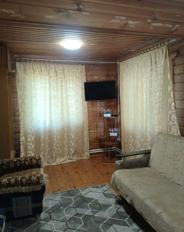 Уютный жилой дом в частном секторе в центре