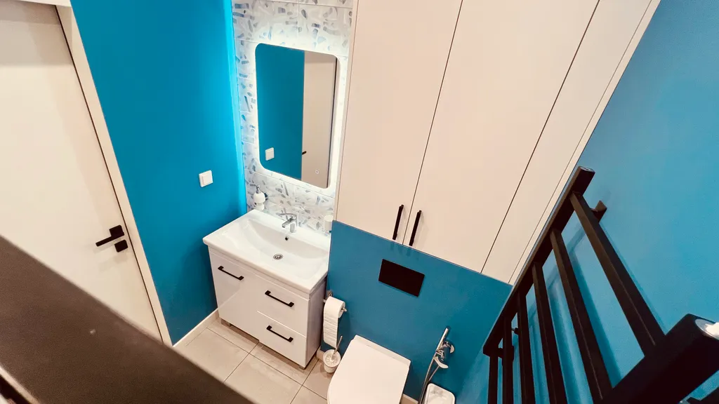 Квартира у моря с новым ремонтом, на первой линии