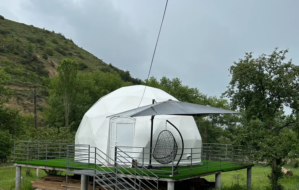 Уютный глэмпинг на терртории природного парка