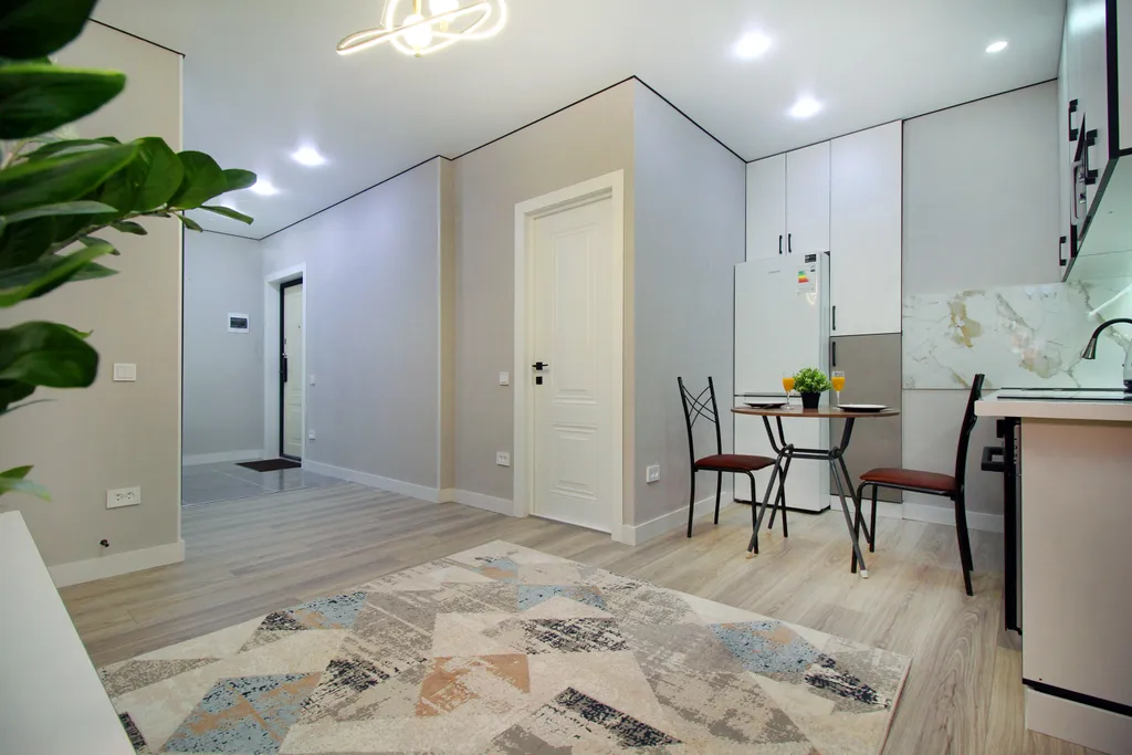 2-комнатная квартира с 2 раздельными спальнями с дизайнерским ремонтом