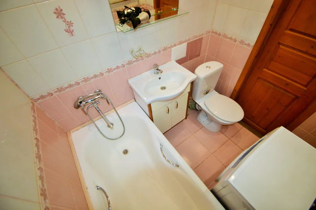 Однокомнатная квартира возле центральной библиотеки, ресторана Кружка