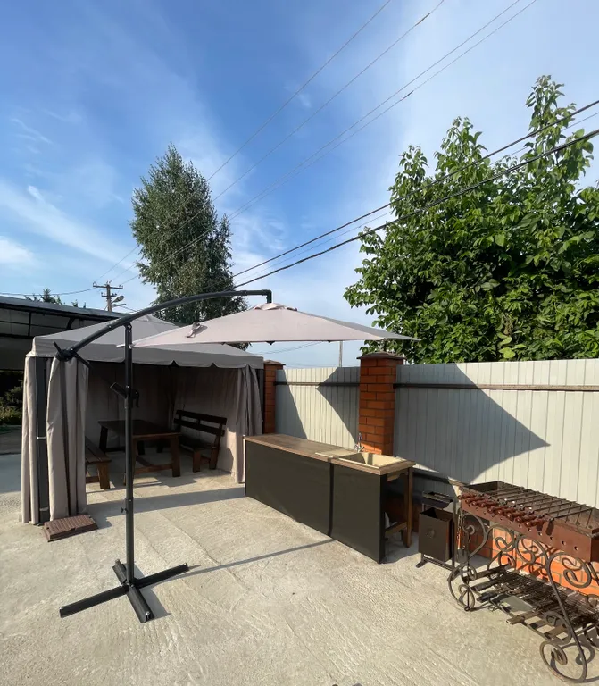 Коттедж с баней и теплым бассейном