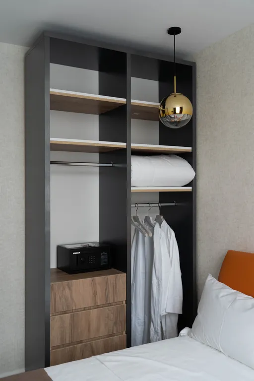 Уютный номер с 2 спальнями и баром, с видом во двор