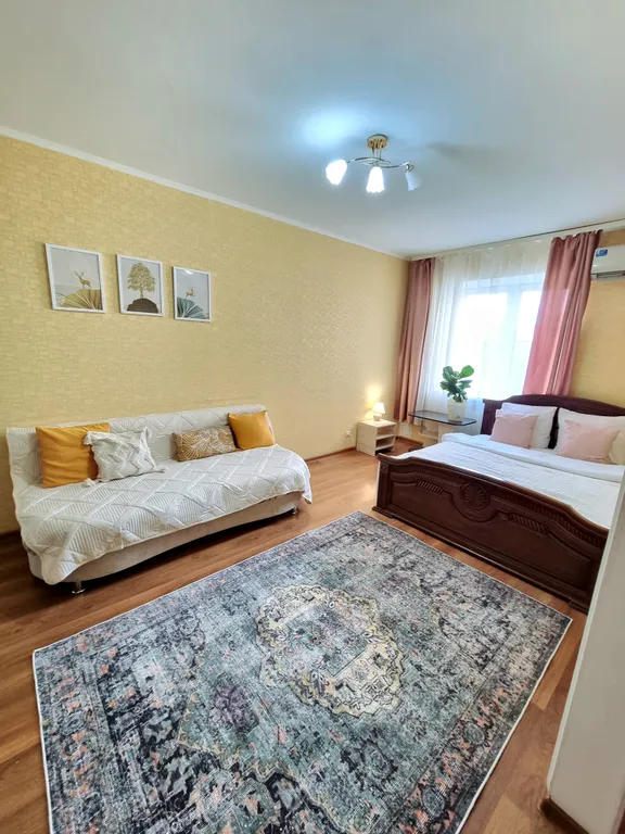 Уютная квартира на Победы с расширенной кухонной зоной (Уютный Дом)