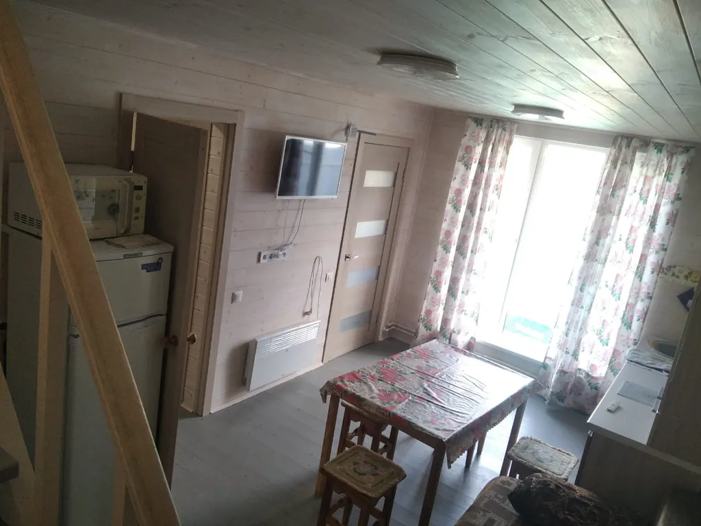 Дом и баня в окружении сказочного леса