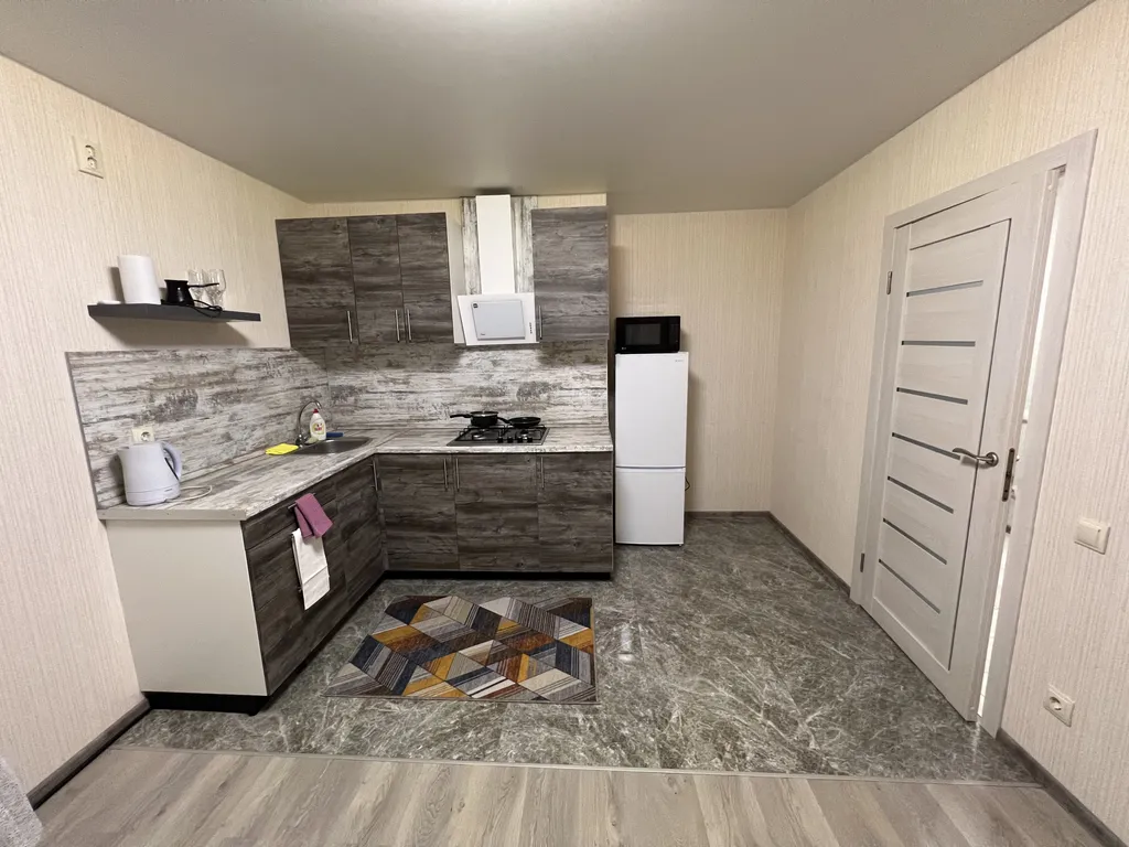 Евродвушка с прекрасным видом на поля и шоссе