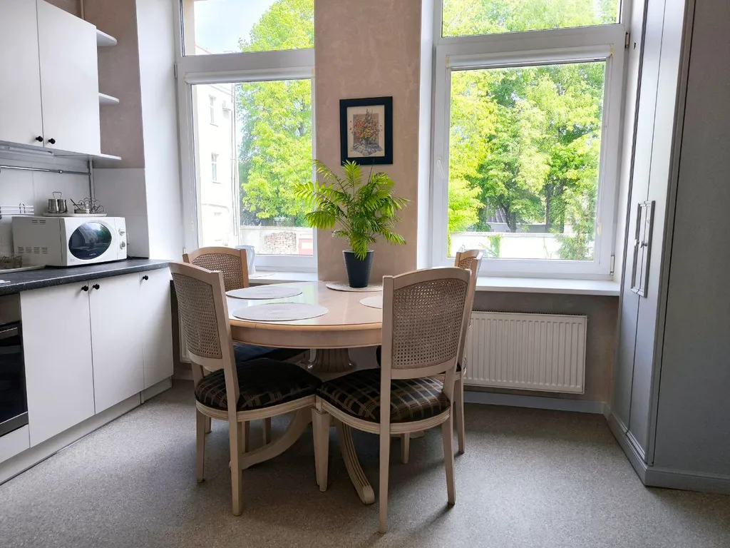 Квартира Квартира профессора в центре  у парка Луизы — Калининград