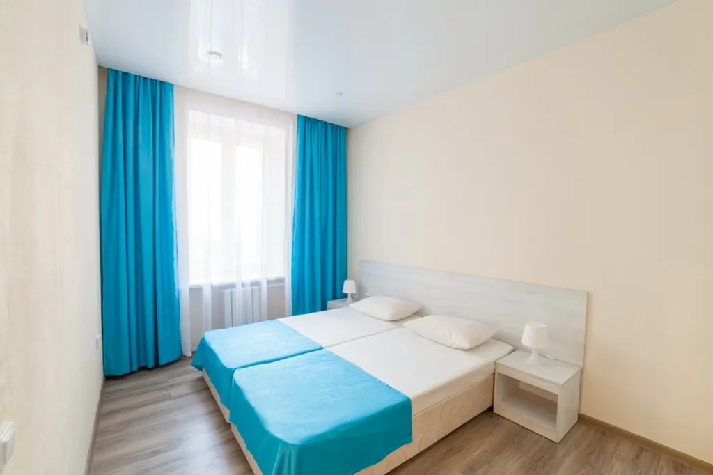 Просторная студия со спальней