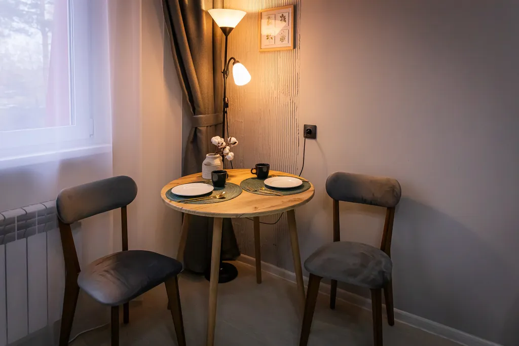 Уютная студия с видом на сосны