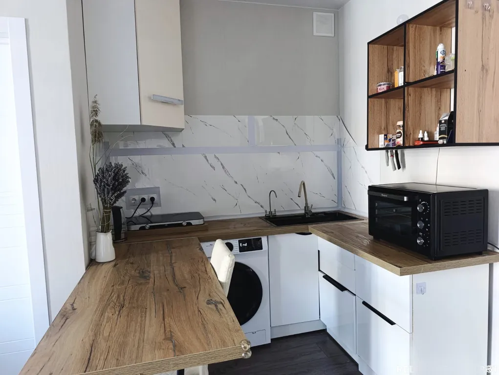 Просторная квартира с видом на бассейн