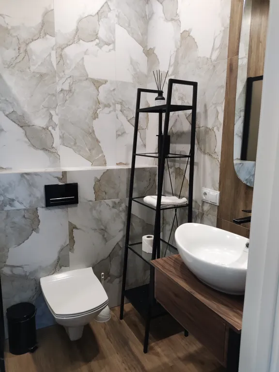 Часть дома с террасой и мангальной зоной на берегу моря