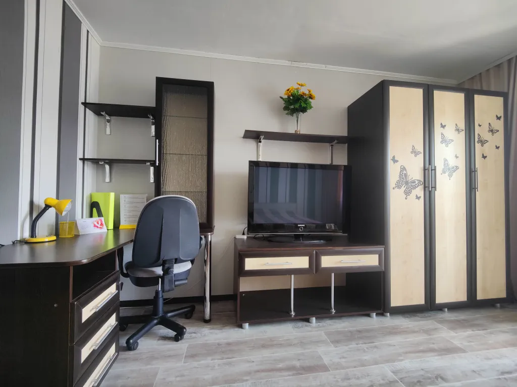 Просторная 1-я квартира недалеко от озера Тургояк — аренда посуточно в Миасс