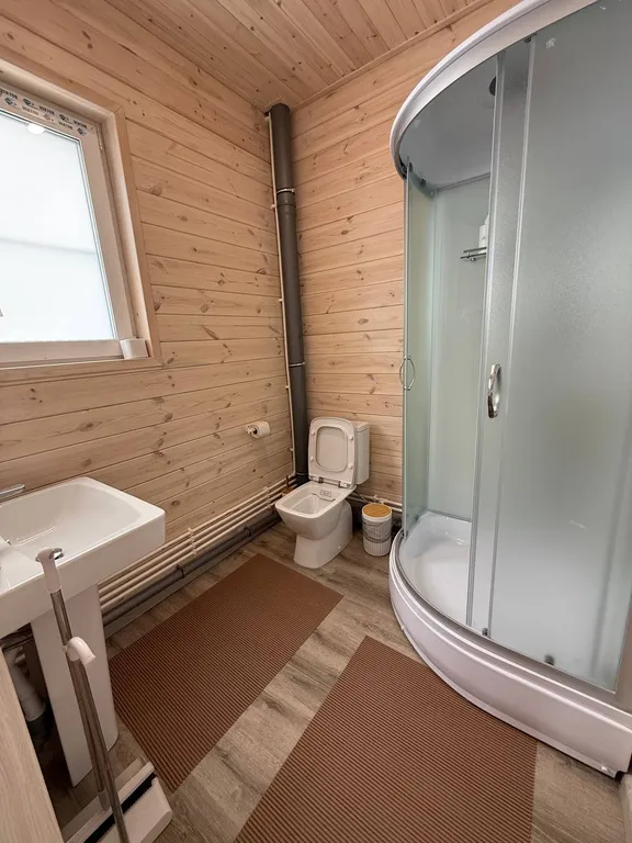 Шале на берегу озера Тургояк