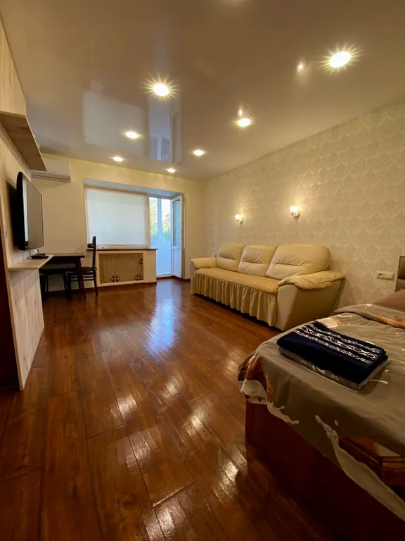 Уютная 1-комнатная квартира в центре города — аренда посуточно в Дзержинск