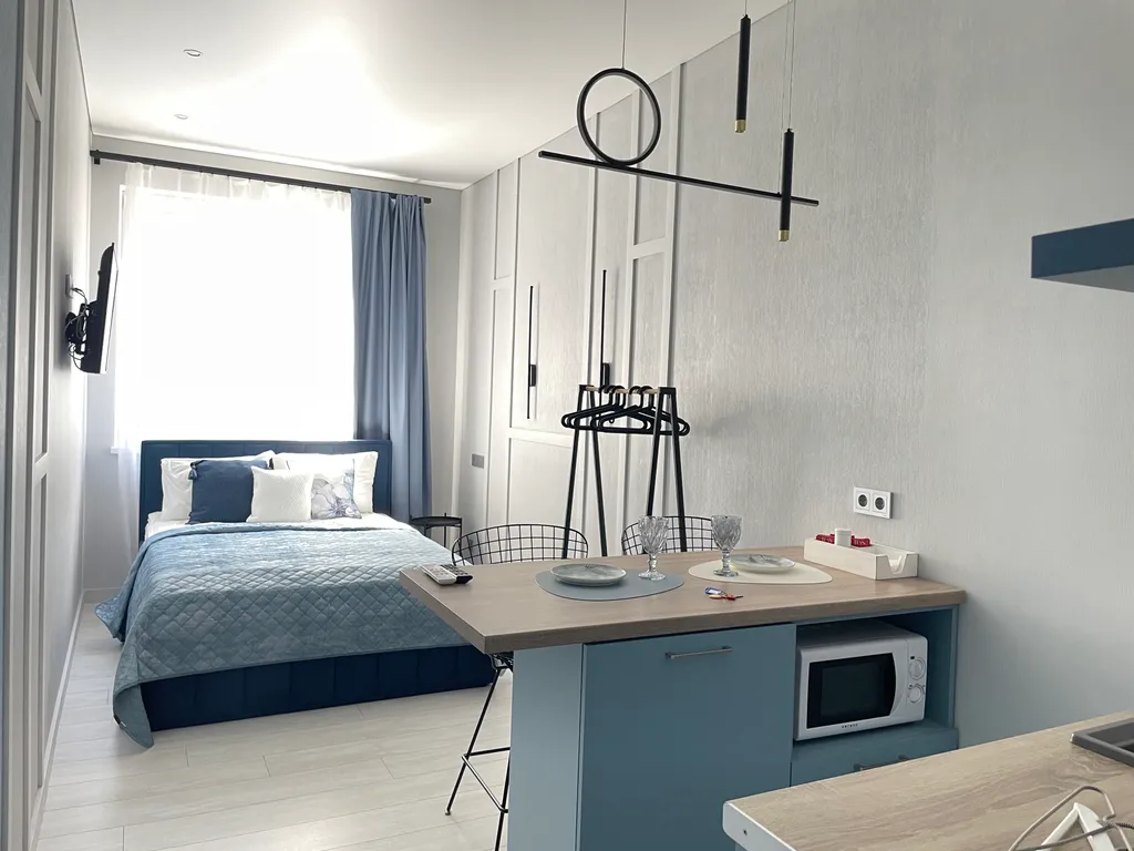 Квартира Квартира Студия времена года зима в центре города — Калининград