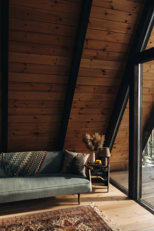 A-frame у Финского Залива посреди Корабельных сосен