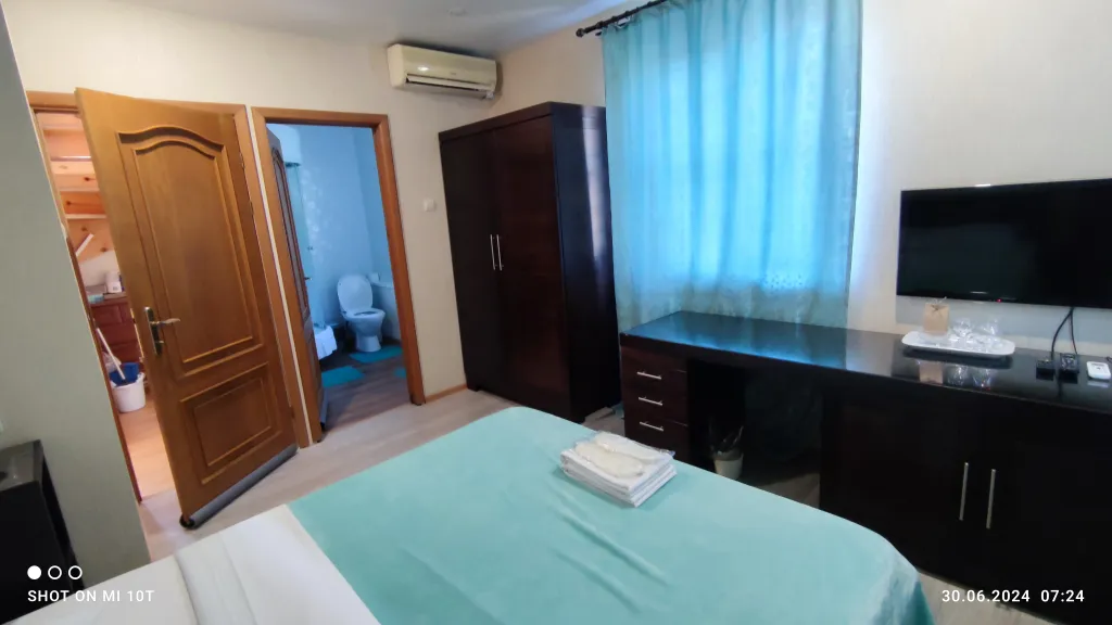 Коттедж Домик у реки — Сочи