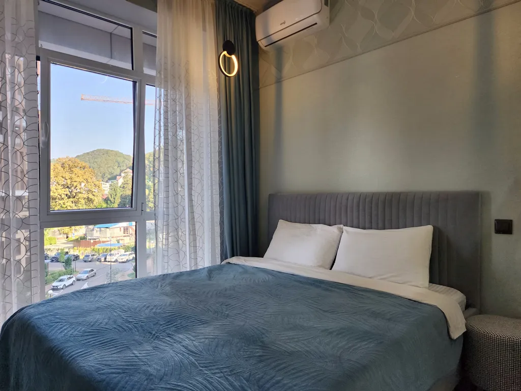 Студия с бассейном на территории ЖК