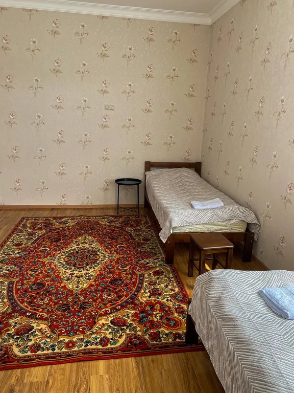 White House khunzakh