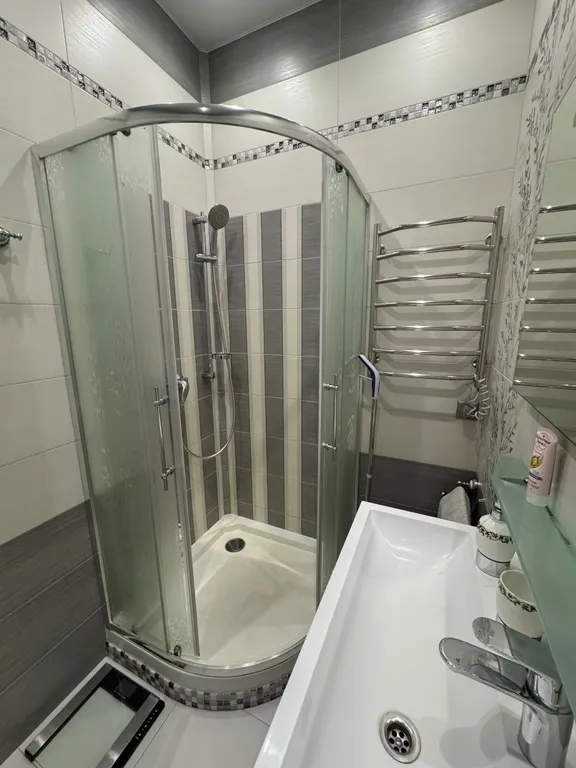 Студия посуточно у метро Чкаловская