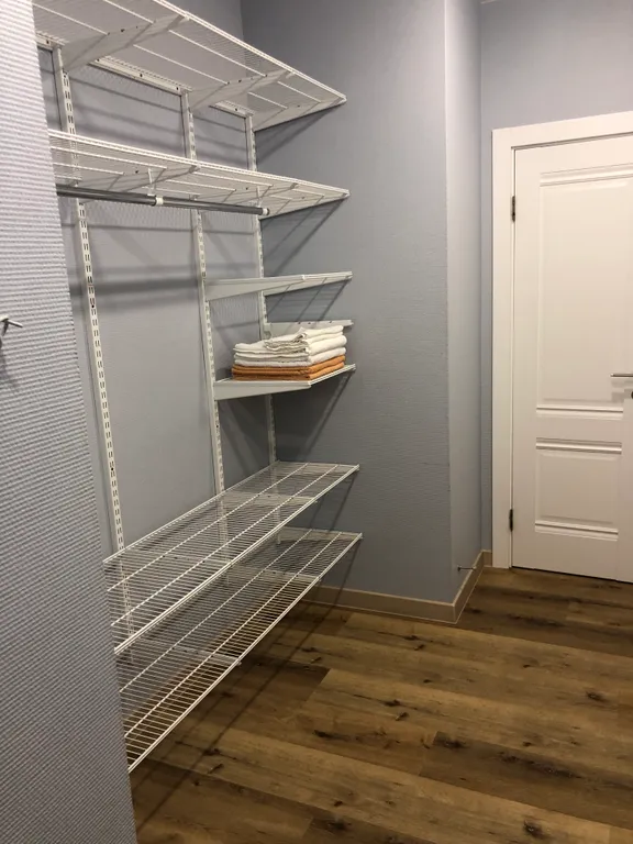 Апартамент с террасой и бассейном