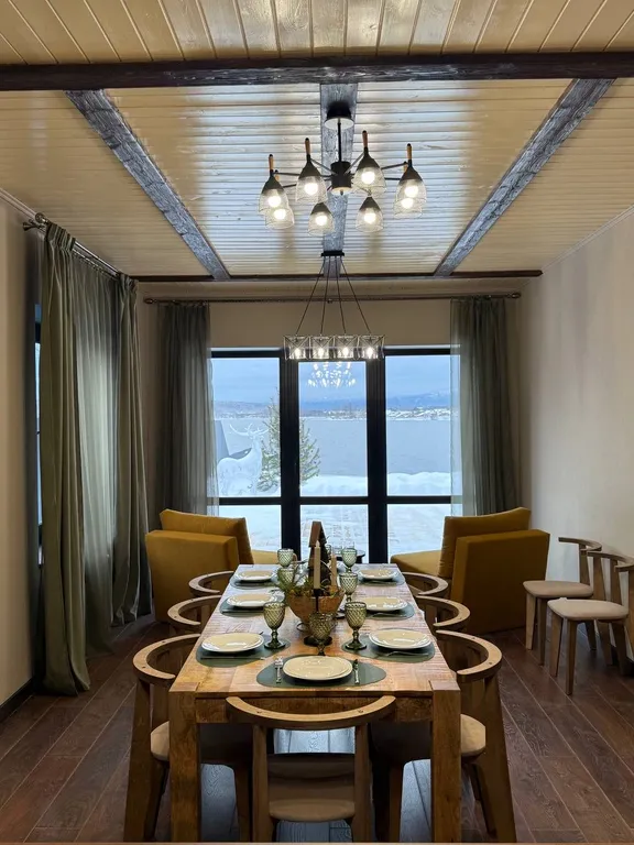 Коттедж "Грей Вилла"  на берегу водоема с потрясающими видами