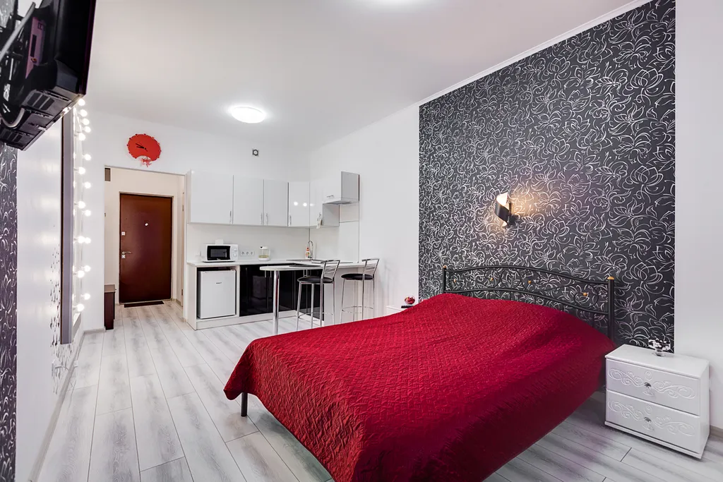 Уютная студия на берегу реки