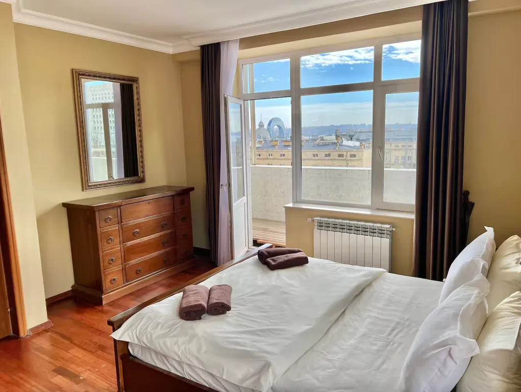 Квартира Апартаменты с видом на море около Старого города Ичяри шяхяр — аренда посуточно в Баку