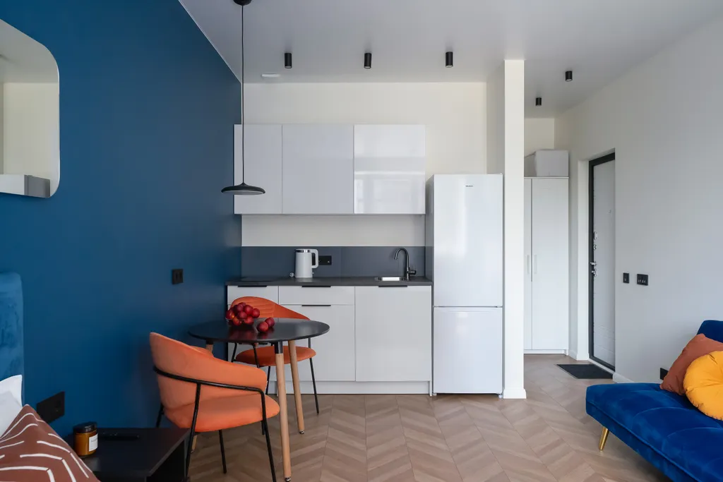 Квартира Квартира Стильная студия Тёмно-синяя в центре — Калининград