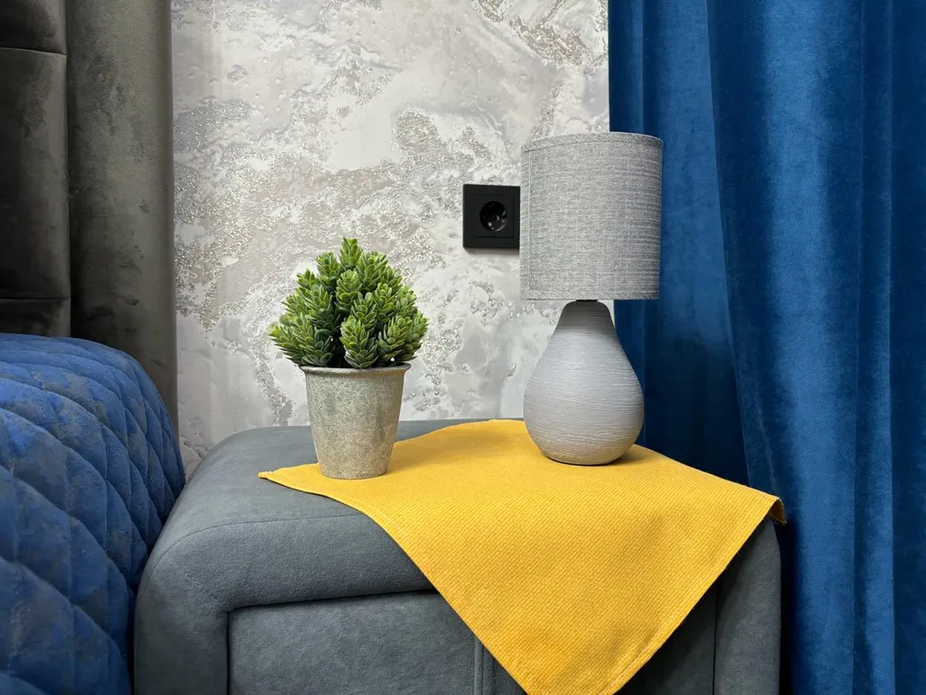 Стильная студия с красивым видом на город