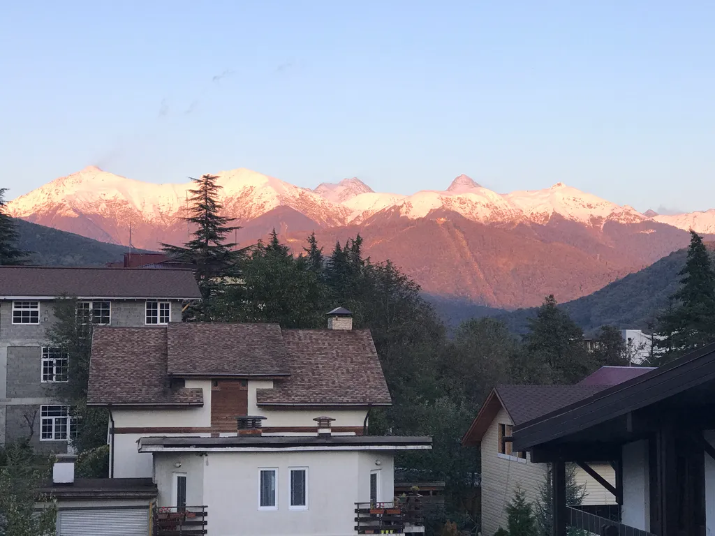 Квартира Панорамная студия с потрясающим видом на горы в центре красной поляны — аренда посуточно в Красная Поляна