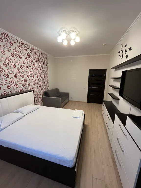 Квартира Вместительная квартира, закрытый двор, рядом с ТЦ Покровскай — Красноярск