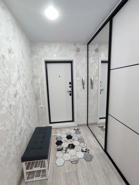 Комфортная, тёплая квартира в микрорайоне Солнечный