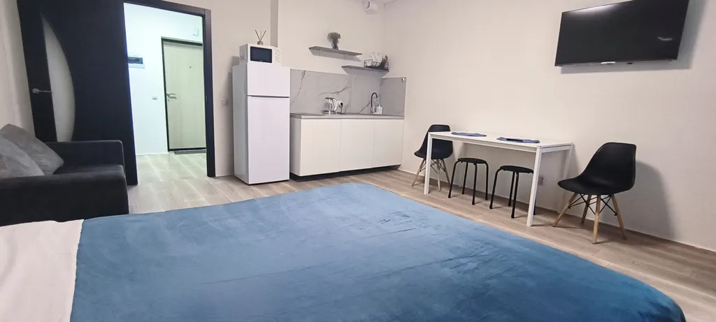 Квартира Квартира Уютная студия у ТЦ Планета и ГМ Лента — Красноярск