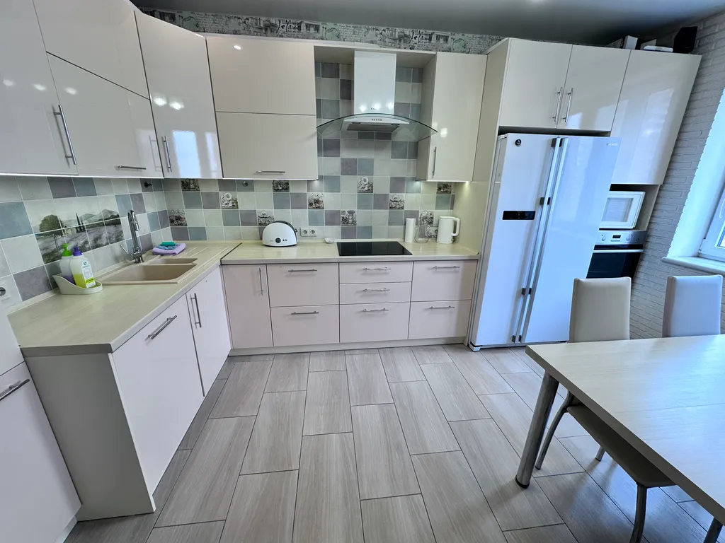 Квартира на 2 семьи в новостройке в центральном районе — аренда посуточно в Тула